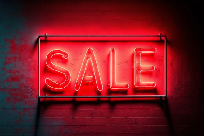 From Discounts to Delight: How to Win Customers with Effective Marketing From Discounts to Delight: How to Win Customers with Effective Marketing